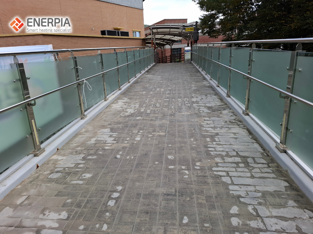 수원초등학교~수원 고등숲 어린이공원 보행육교 스노우멜팅 설치